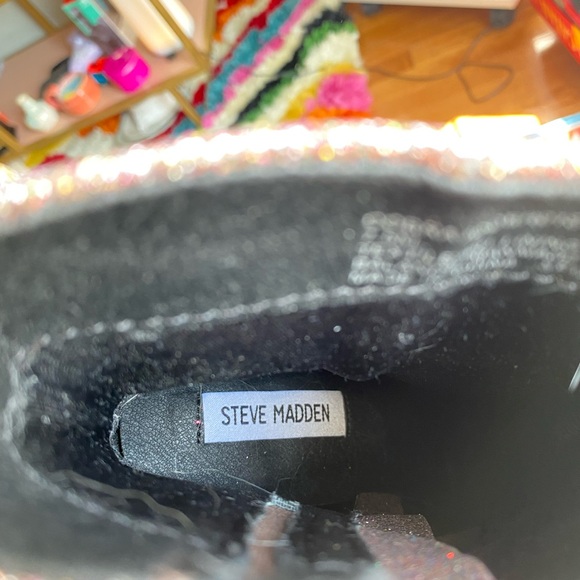 Steve Madden Glitter booties - Picture 8 of 8